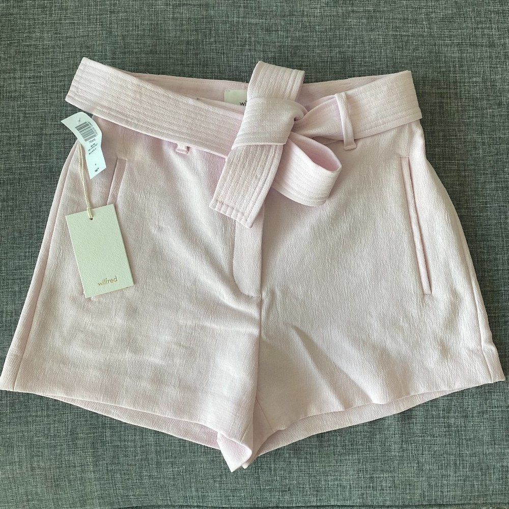 NWT Aritzia Wilfred Shorts Size 4, Pink (Magnolia)